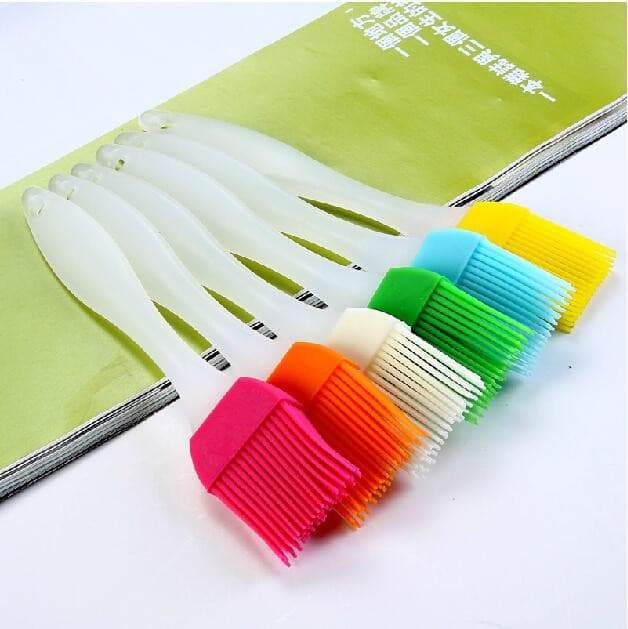 Silicone Basting Brush with Heat Resistant Bristles and Non Stick Handle